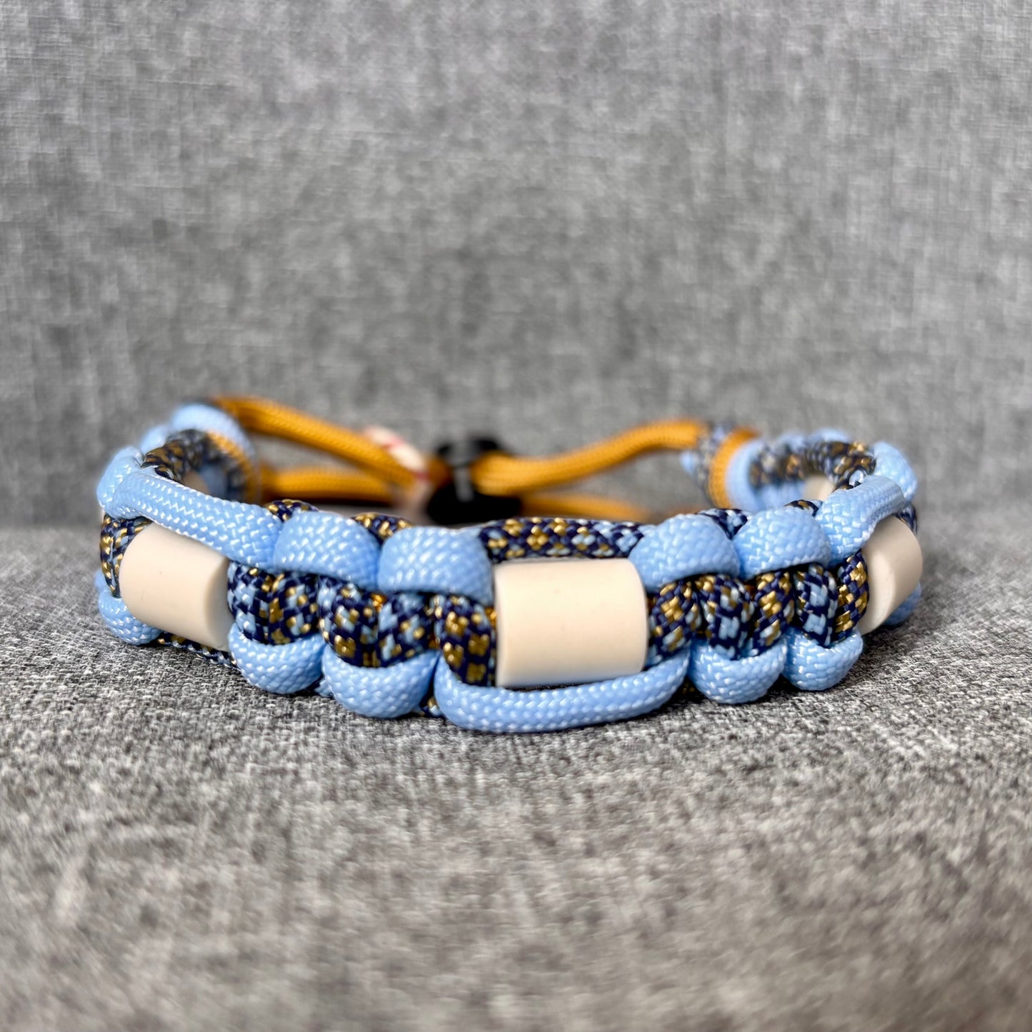 Anti vlooien en tekenband 20-30 cm blauw met bruin mix