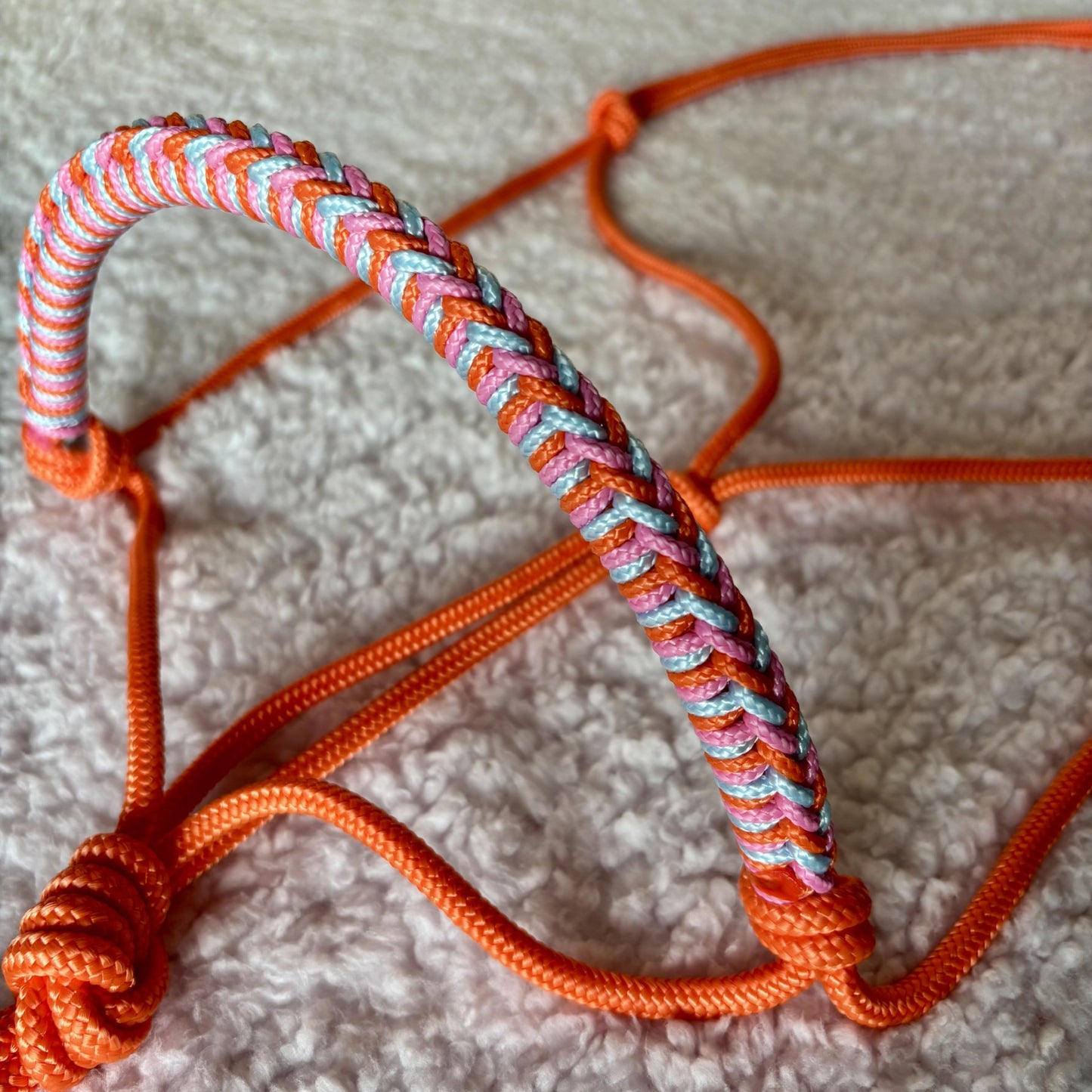 Touwhalster gevlochten neusstuk neon oranje, rose roze & baby blauw