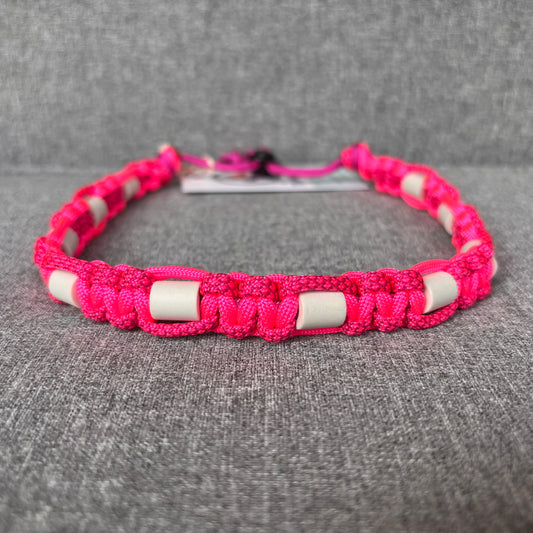 Anti vlooien en tekenband 40-50 cm neon roze met patroon