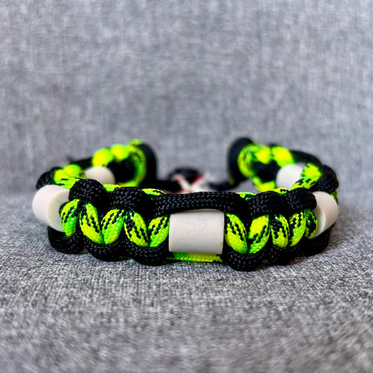 Anti vlooien en tekenband 20-30 cm zwart met neon geel en groen