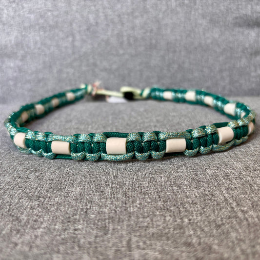 Anti vlooien en tekenband 60-70 cm groen met glitters
